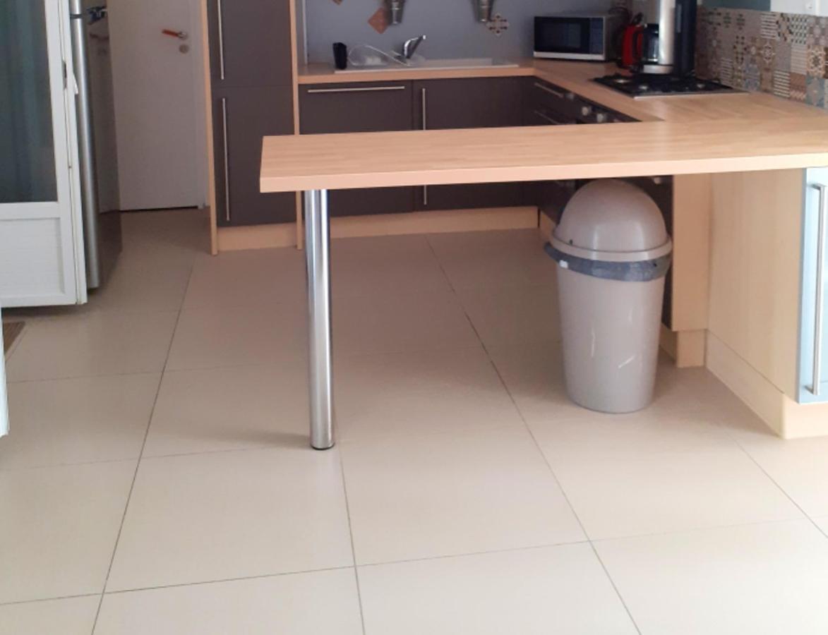 Villa de 2 chambres avec piscine privee jardin clos et wifi a Colonzelle Esterno foto